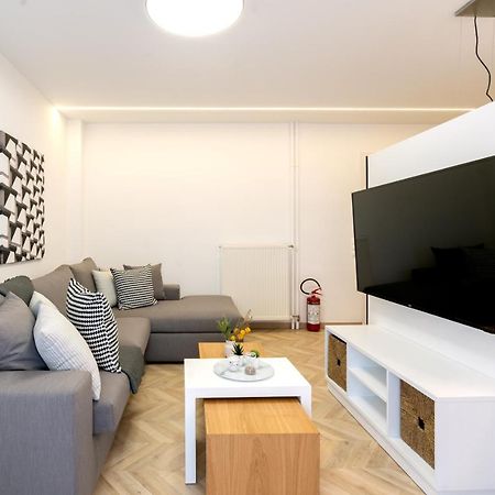 Pagrati'S Best Apartment Athen Eksteriør bilde